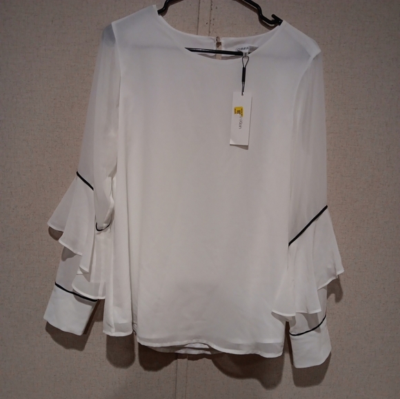 Calvin Klein Women's Ruffle Sleeve Blouse, White, Oversized Calvin Klein Pullove - Picture 4 of 7